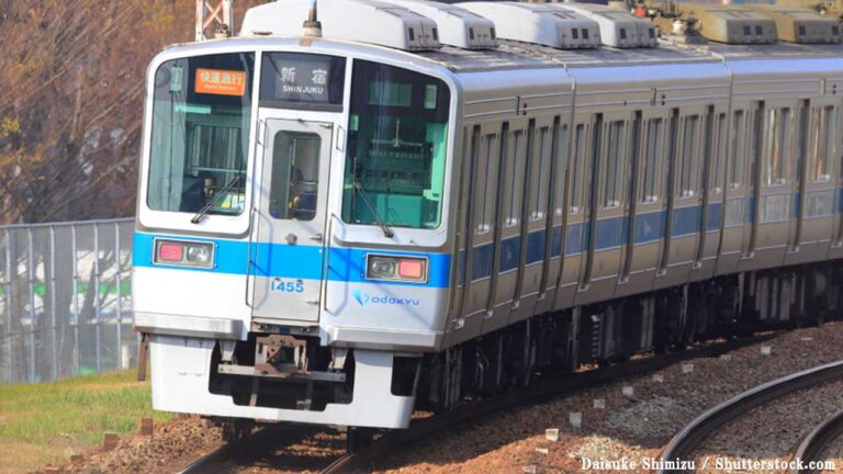 小田急電鉄の電車の写真