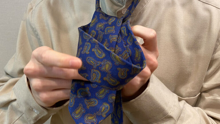 ネクタイの結び方